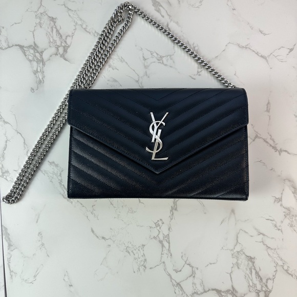 ❗️SOLD❗️Pre-Owned YSL Black Leather Wallet On Chain (Small) - Picture 5 of 8